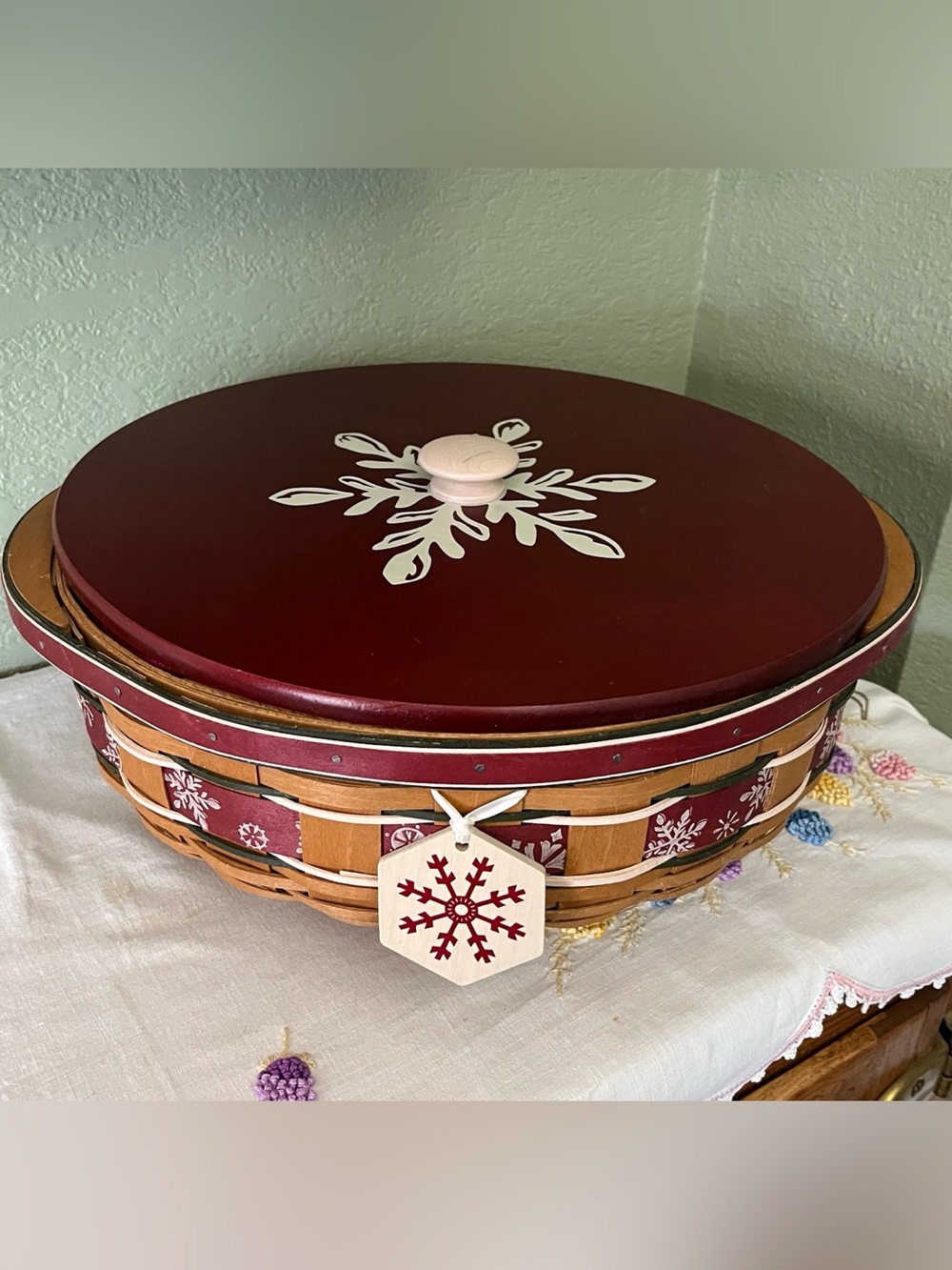 Longaberger Holiday Hostess™ Large “Falling Snow” Basket | 2010 | Complete Set